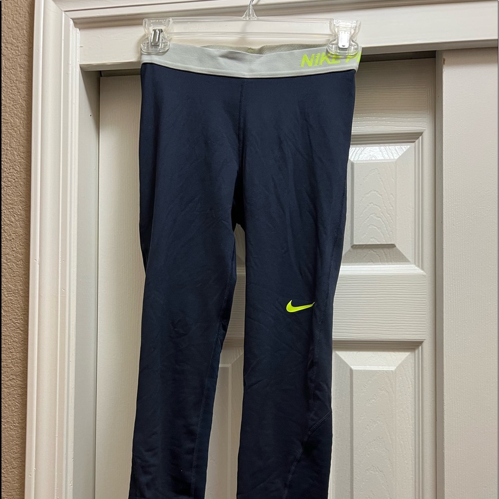 COPY - 4 Pairs of Womens Nike and Adidas Leggings